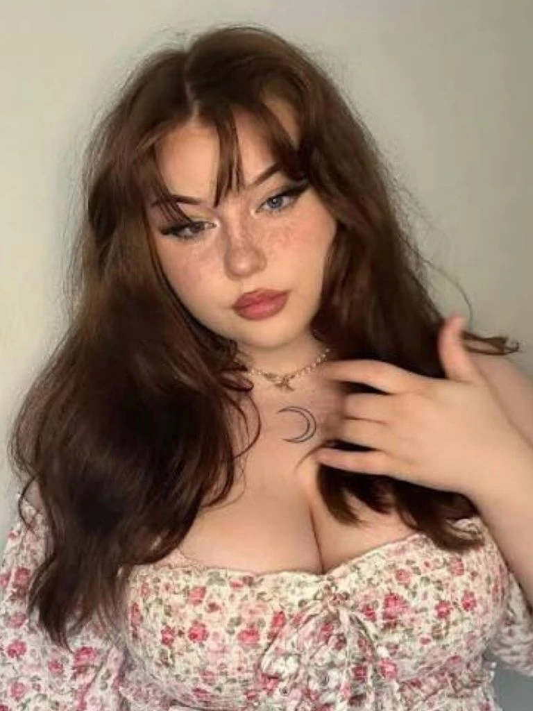 Unholy Holly Biography: Wiki, Age, Career, Height, Weight, Net Worth & More